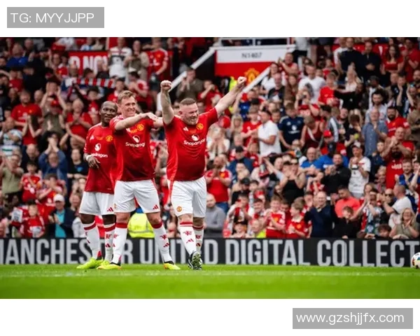 曼联99传奇队与拜仁传奇队经典对决精彩录像回顾与分析